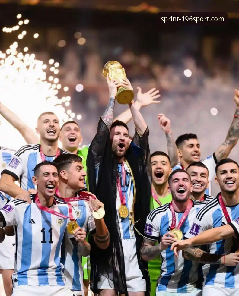 揭秘阿根廷5-0狂胜背后：梅西让点球真相，老将主场告别泪洒糖果盒